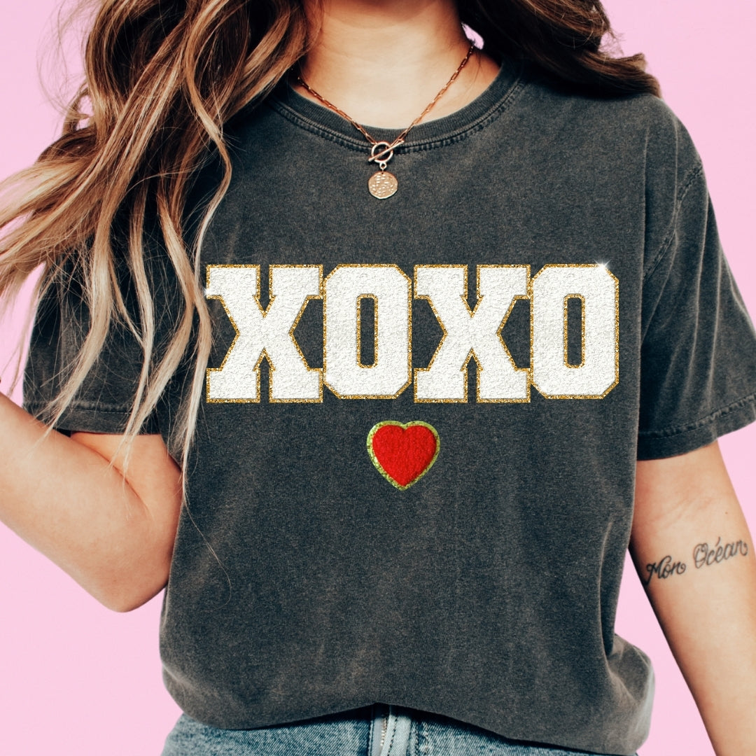 Chenille Letter XOXO T-Shirt white letters